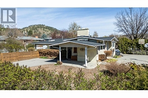 1880 Broadview Avenue - Photo 26