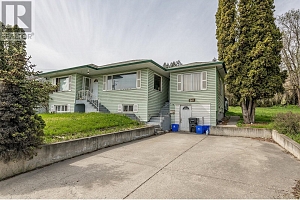 4007 30 Avenue - Photo 2