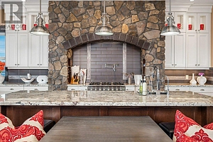 354 Quilchena Drive - Photo 10