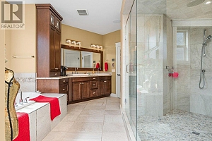 354 Quilchena Drive - Photo 37