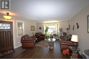 494 Kingfisher Avenue - Photo 16