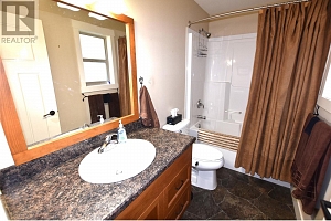 494 Kingfisher Avenue - Photo 24