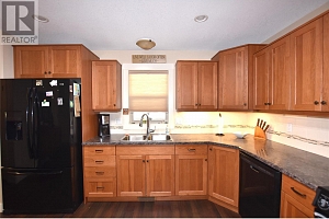 494 Kingfisher Avenue - Photo 9