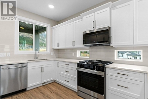 2542 Pinnacle Ridge Drive - Photo 7