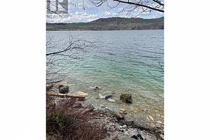 5649 Cosens Bay Road Unit# 8 - Photo 12