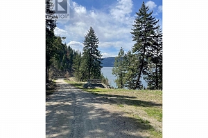 5649 Cosens Bay Road Unit# 8 - Photo 13