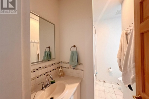 3765 Lornell Crescent - Photo 40
