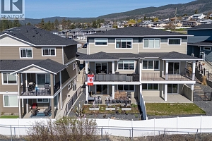 2353 Hawks Boulevard - Photo 2