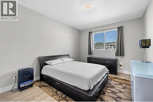 2353 Hawks Boulevard - Photo 24