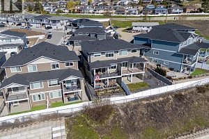 2353 Hawks Boulevard - Photo 3