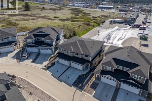 2353 Hawks Boulevard - Photo 36