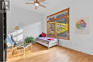 10989 Maddock Avenue - Photo 35