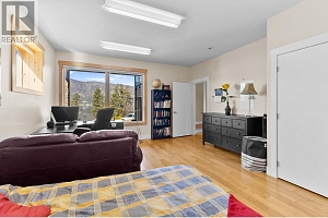 10989 Maddock Avenue - Photo 41