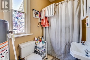3008 26 Street - Photo 25