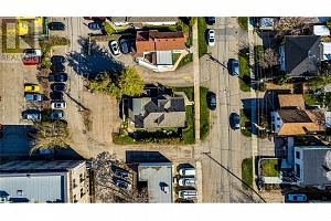 3008 26 Street - Photo 40