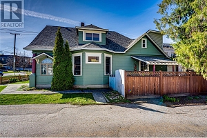 3008 26 Street - Photo 5