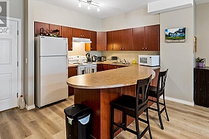 1873 Country Club Drive Unit# 2112 - Photo 4