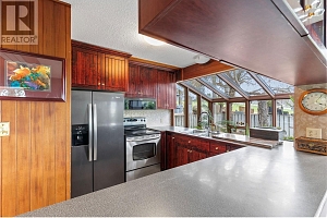 239 Stepping Stones Crescent - Photo 12