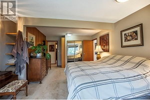239 Stepping Stones Crescent - Photo 32