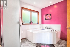 3765 Westside Road N - Photo 43