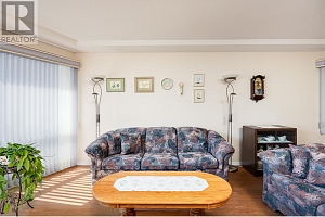 438 Parfitt Court - Photo 8
