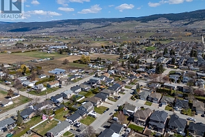 340 Hillaby Avenue - Photo 15