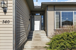 340 Hillaby Avenue - Photo 3