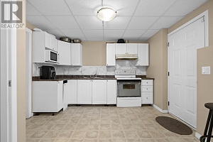 340 Hillaby Avenue - Photo 43