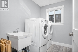 533 Loon Avenue - Photo 24