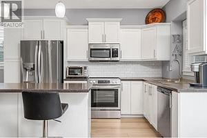 533 Loon Avenue - Photo 9