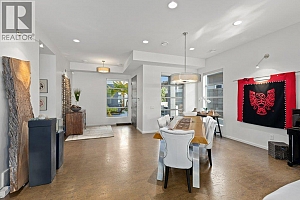 976 Manhattan Drive - Photo 11