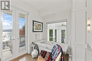 976 Manhattan Drive - Photo 16
