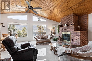 9983 Okanagan Centre Road W - Photo 17