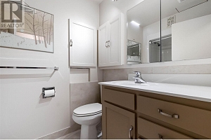 9983 Okanagan Centre Road W - Photo 25