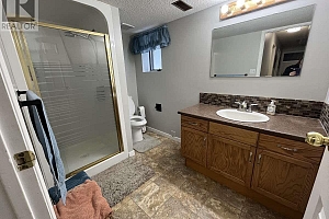 27 Preston Crescent - Photo 30