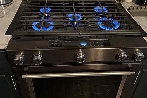 27 Preston Crescent - Photo 9