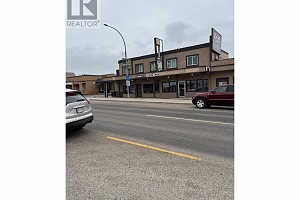 2440 Main Street - Photo 2