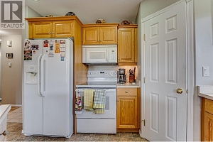 855 8 Avenue - Photo 10