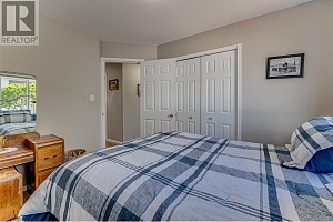 855 8 Avenue - Photo 21