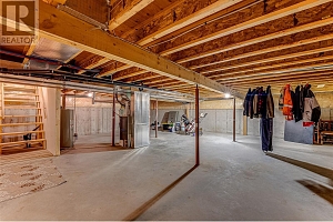 855 8 Avenue - Photo 33