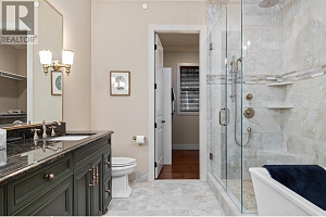 6166 Seymoure Avenue - Photo 35