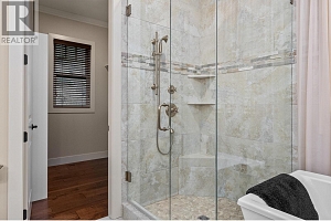 6166 Seymoure Avenue - Photo 37