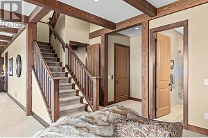 6166 Seymoure Avenue - Photo 39