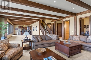 6166 Seymoure Avenue - Photo 42