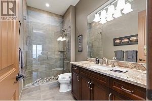 6166 Seymoure Avenue - Photo 52