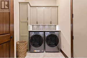 6166 Seymoure Avenue - Photo 55