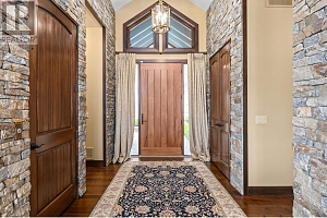 6166 Seymoure Avenue - Photo 7