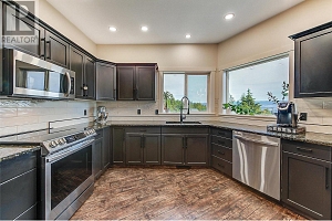 1007 Aurora Heights - Photo 13