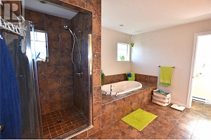 672 Cougar Street - Photo 35
