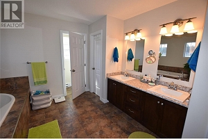 672 Cougar Street - Photo 36